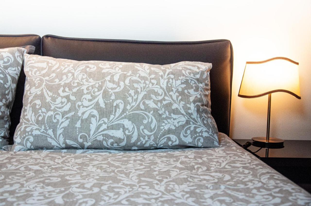 Suite Sommeiller Comfort In Centro Turin Exteriör bild